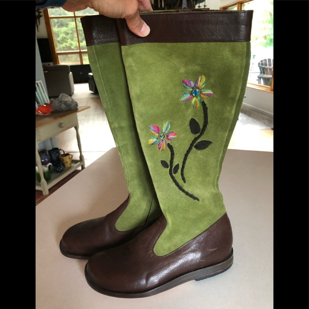 Over calf suede upper, brown leather lower boot